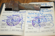  отпуска във войнишка кноижка , разписана от ген.майор за работа с ЕЦМ